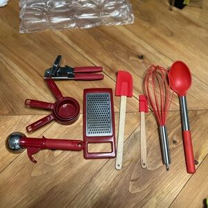 Mix of Red Kitchen Tools Starter Set